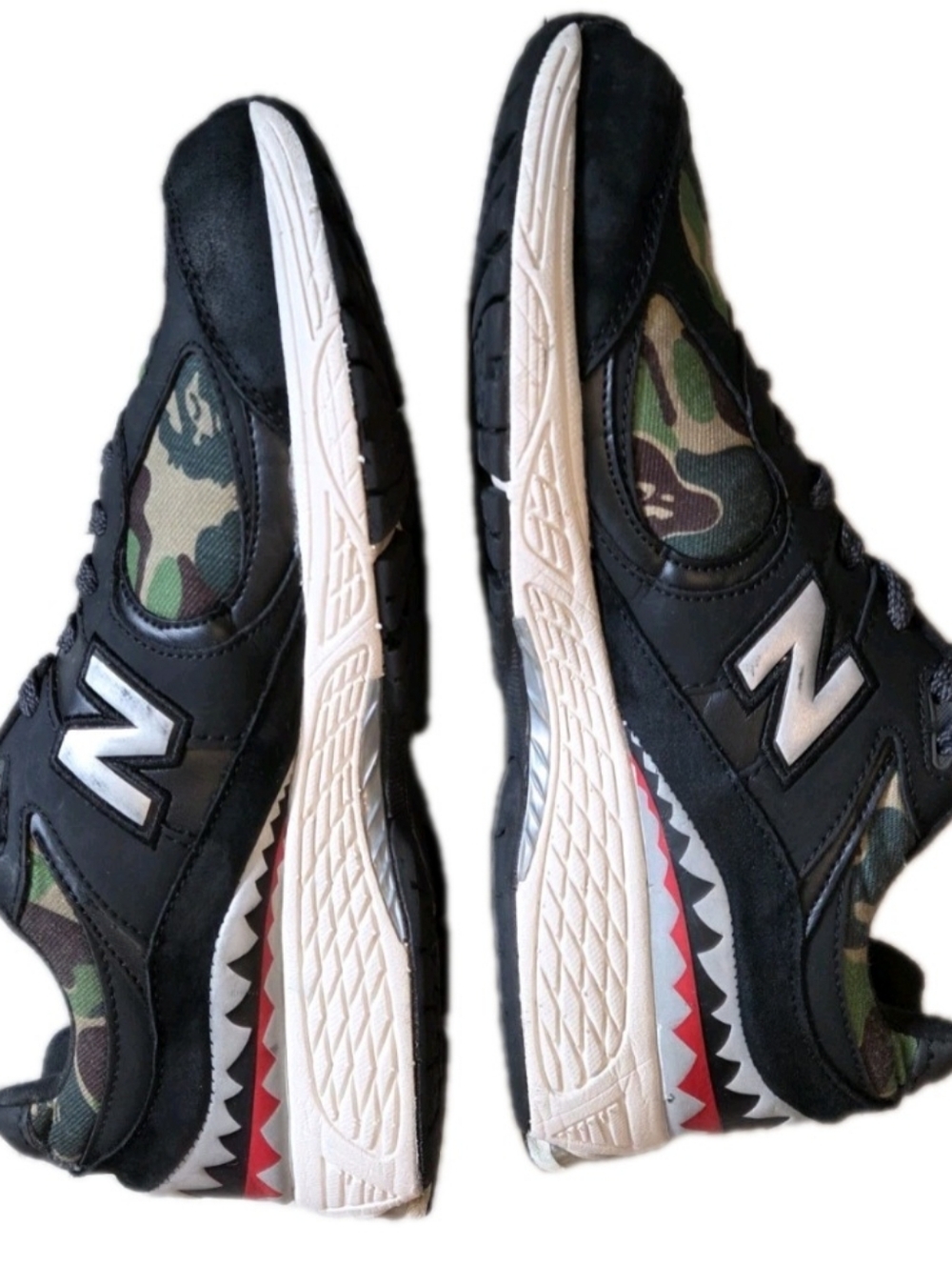 New Balance BAPE x 2002R Apes Together Strong - Black Camo US Men's Size 11 - Picture 6 of 10